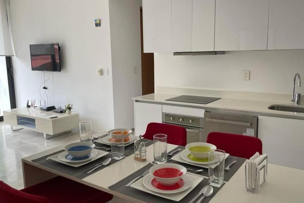 Menesse 32-01 By Utopia * Playa del Carmen