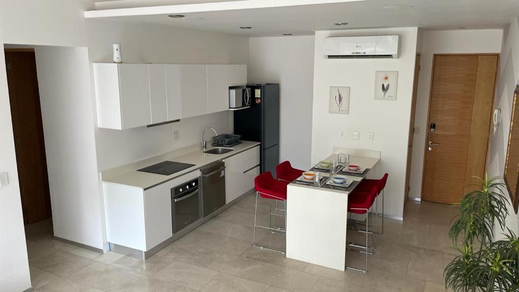 Menesse 32-01 By Utopia * Playa del Carmen